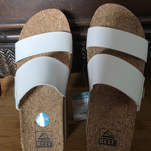 Reef White Slide Sandals - Picture 2 of 12